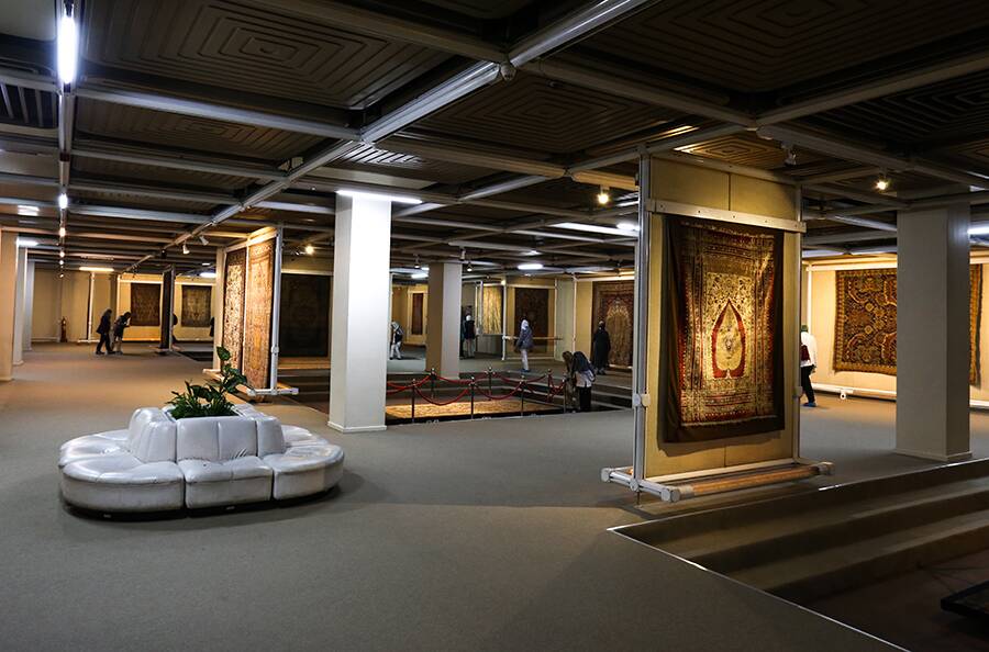 Carpet Museum, Women only Tour, Tehran travel attraction