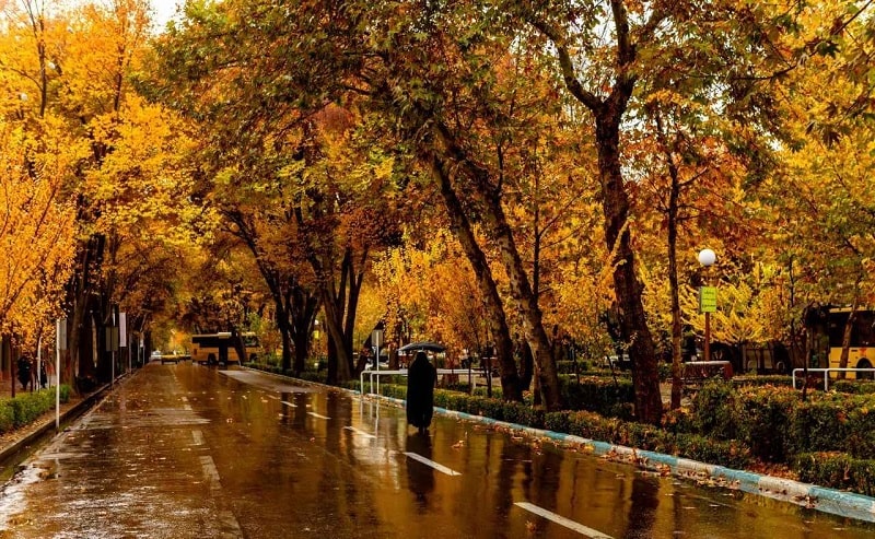 Charbagh Street, Isfahan travel attraction