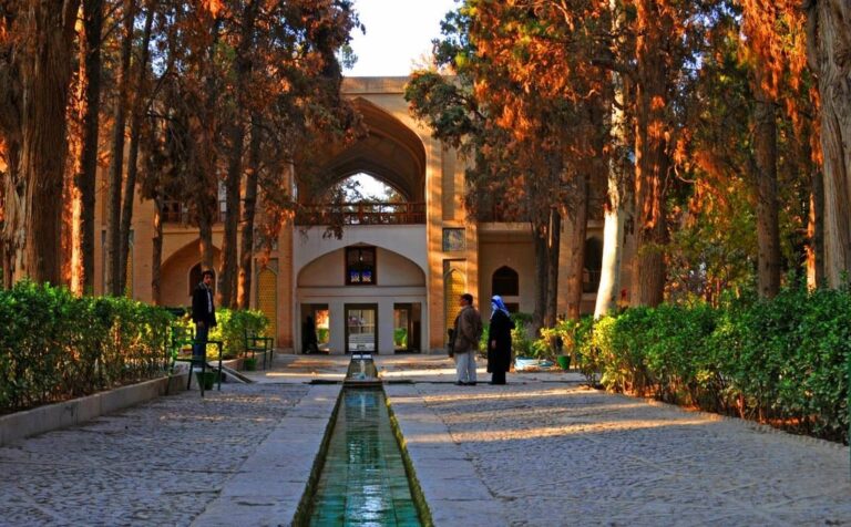 Fin Garden, Kashan Travel Attraction