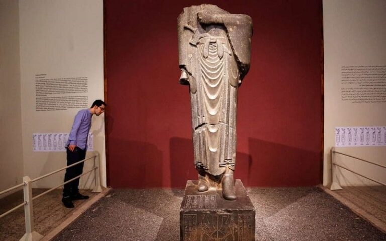 Iran National Museum, Darius the Great, Tehran travel attraction