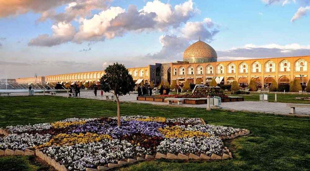 Naqsh-e Jahan Square, Isfahan travel attraction