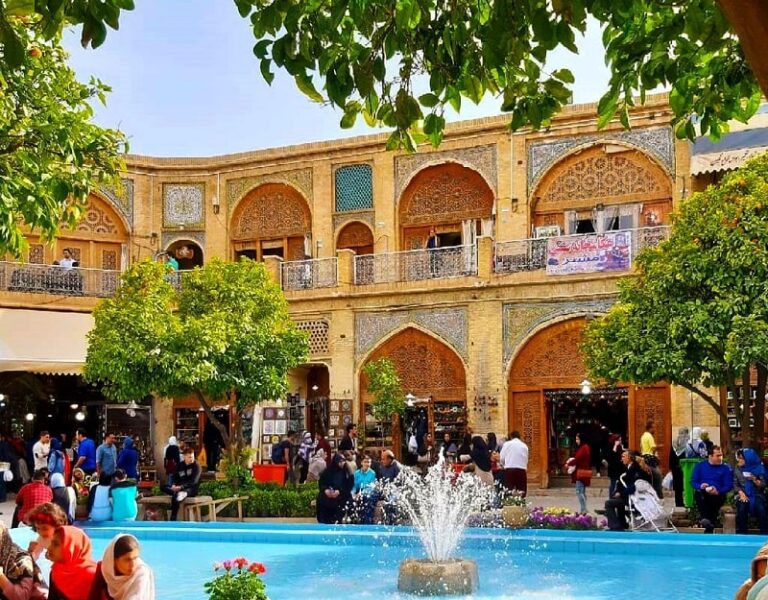 Saraye Moshir Bazaar, Shiraz travel attraction