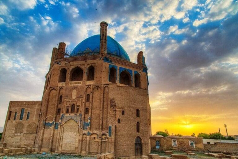 Soltaniyeh Dome, Persian Architecture Majesty
