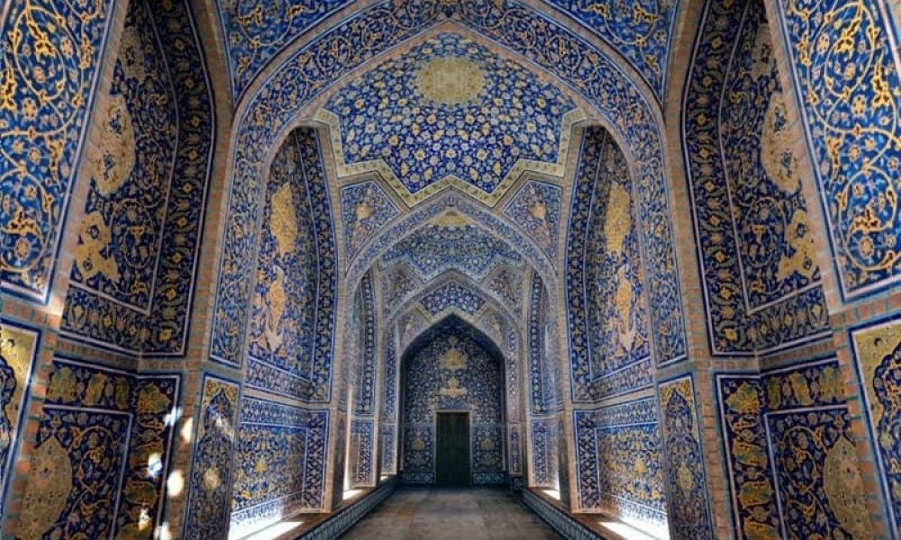 Sheikh Lotfa Allah Mosque, Iran Classic Tour Architectural masterpiece