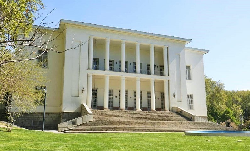 the White House of the Pahlavis